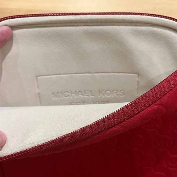 Host pick: Michael Kors red padded tablet case 8”x10.5” - Picture 4 of 4